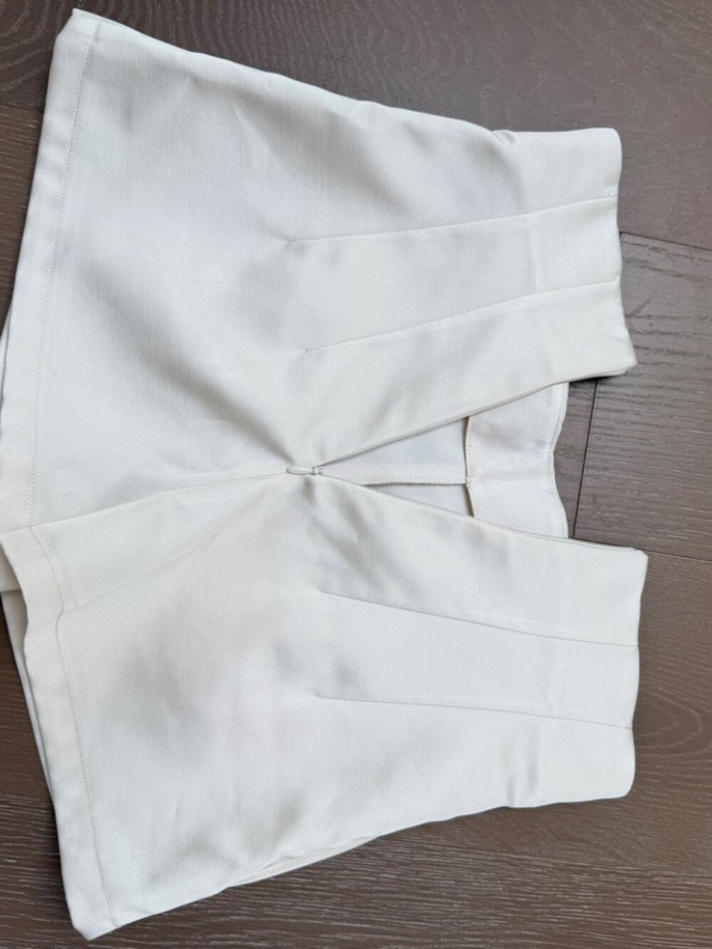 H&M Cream Linen-Blend Tailored Shorts - 4